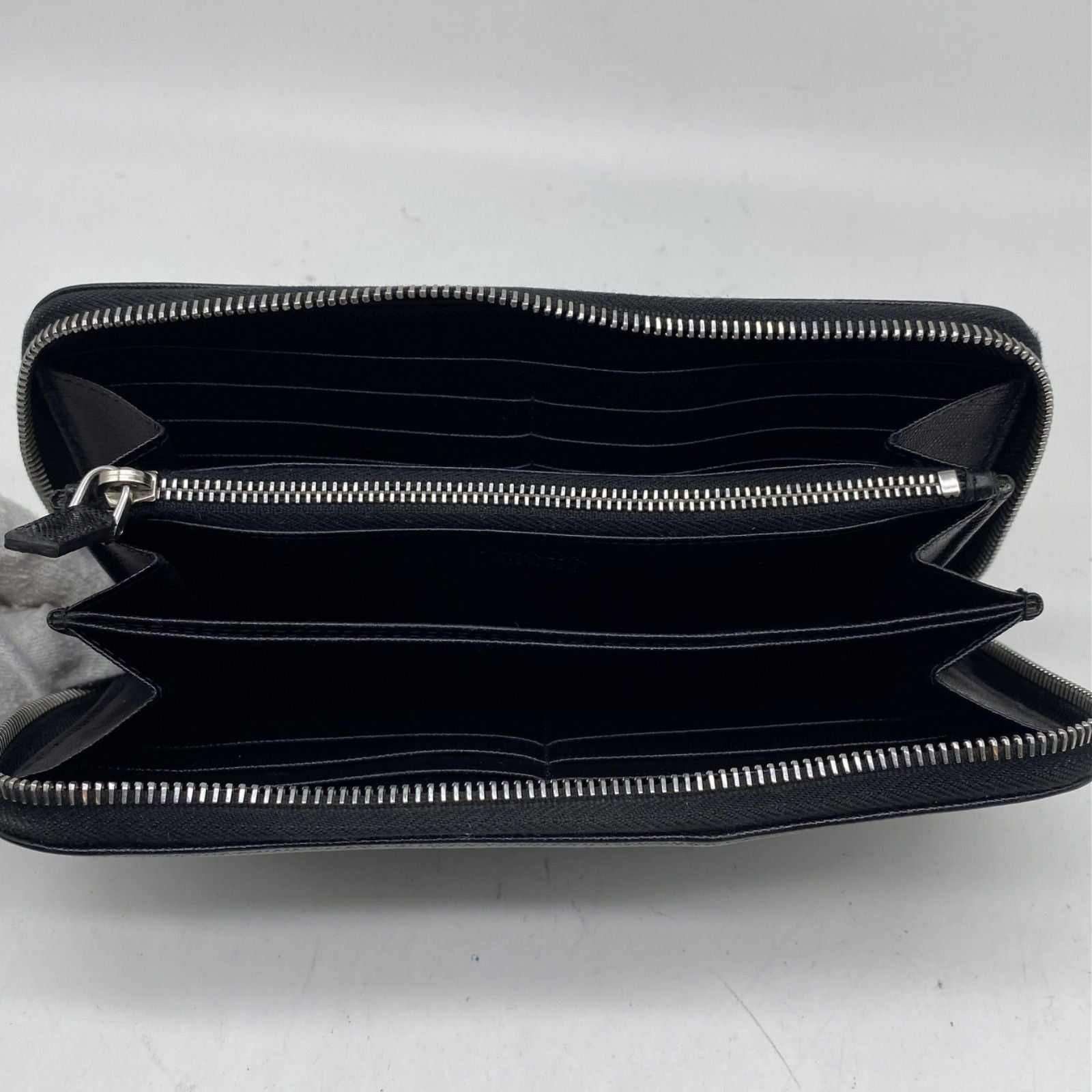 Prada Round Wallet Saffiano Black — view 6