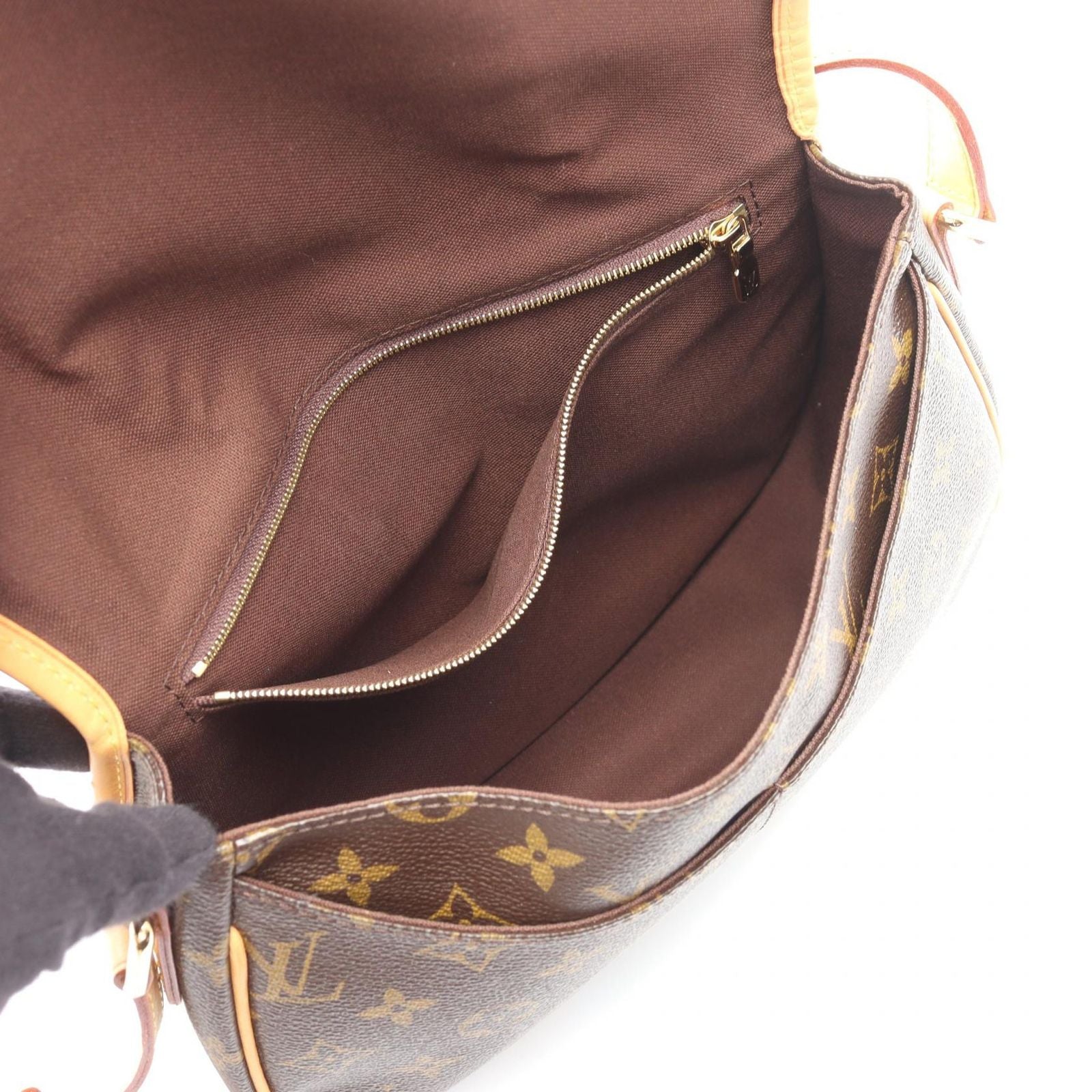 Louis Vuitton Shoulder Bag Menilmontan PM Canvas Leather — view 3