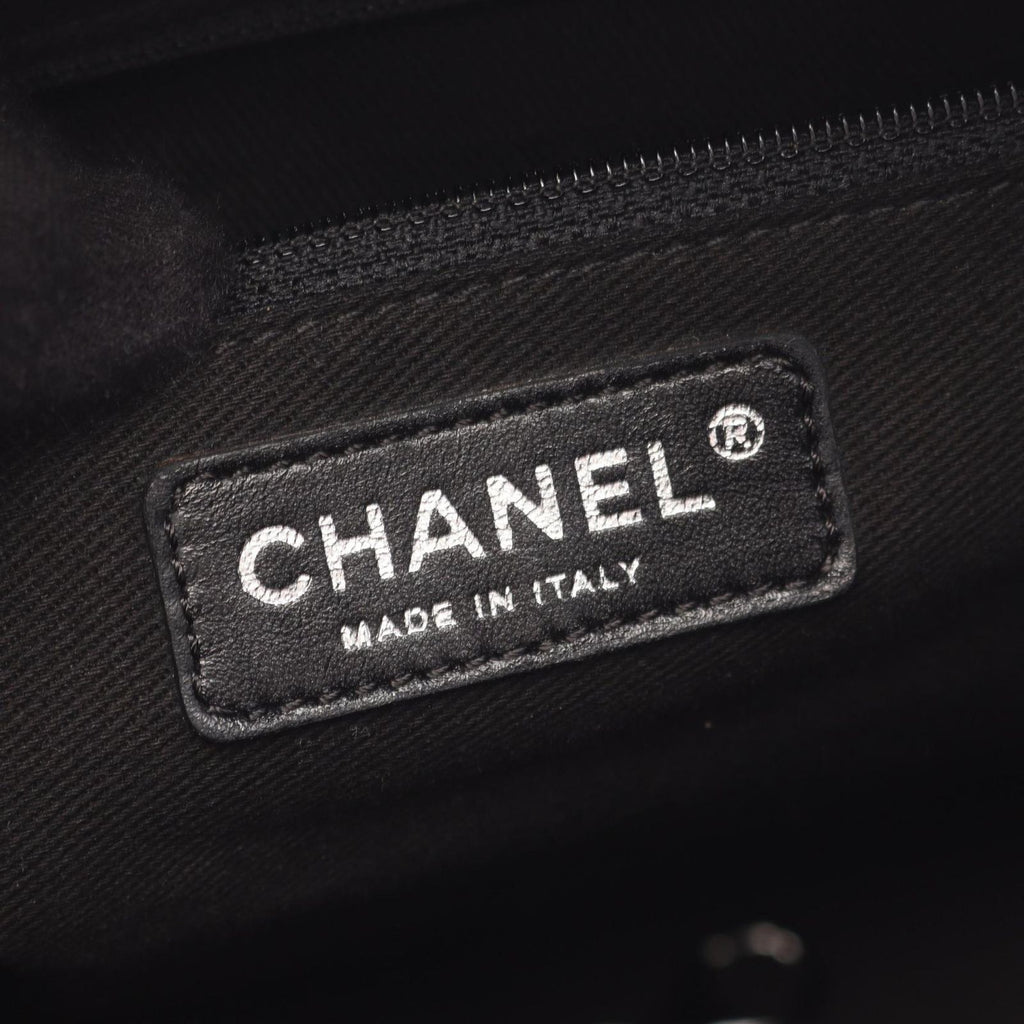 Chanel Tote Paris New York Line Black Nylon Leather — view 4