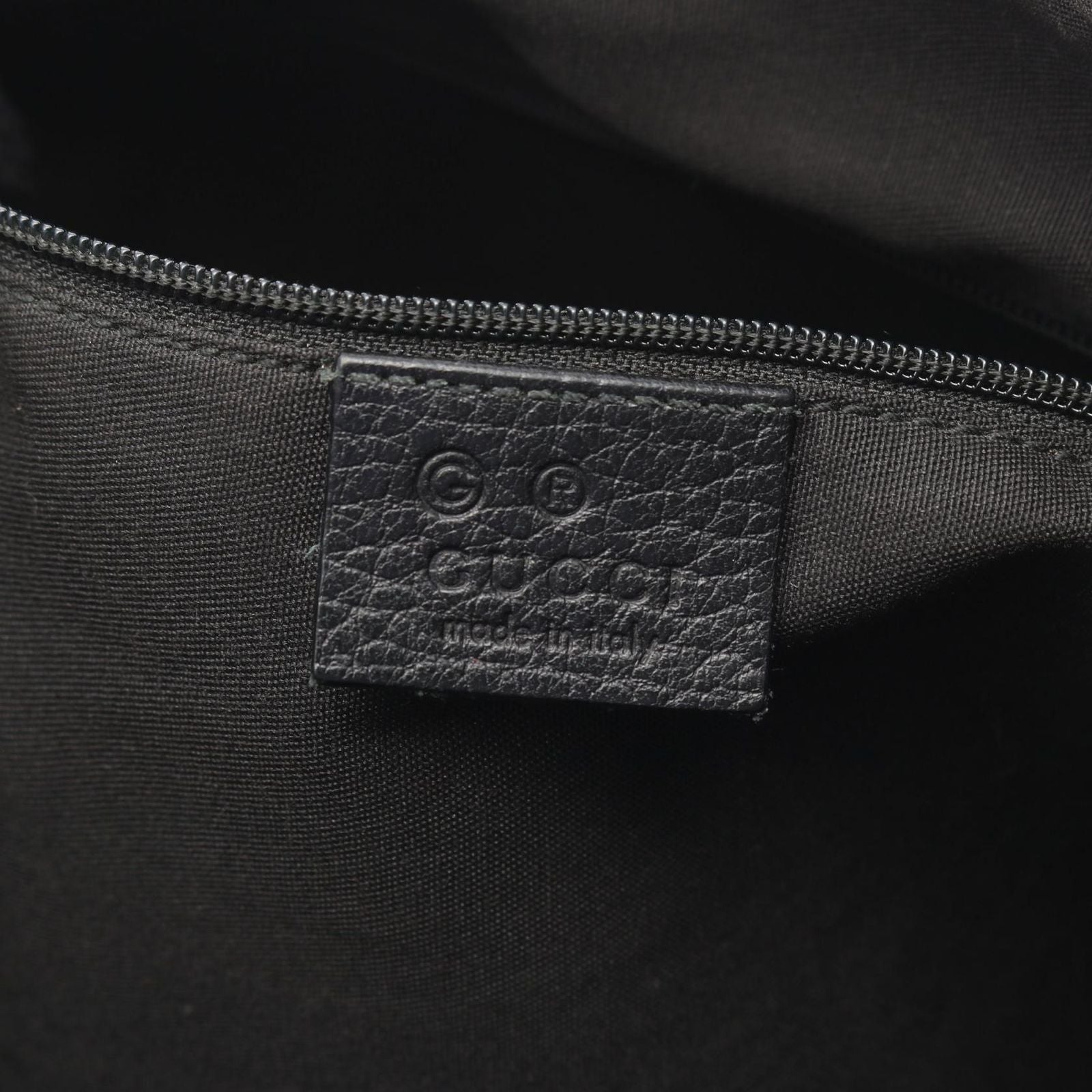 Gucci Shoulder Bag GG Nylon Black — view 4