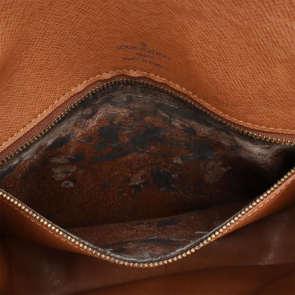 Louis Vuitton Monogram Saint Cloud 24 GM — view 8