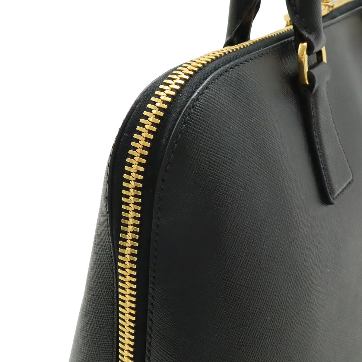 Prada Saffiano Tote Leather Nero Black Gold — view 4