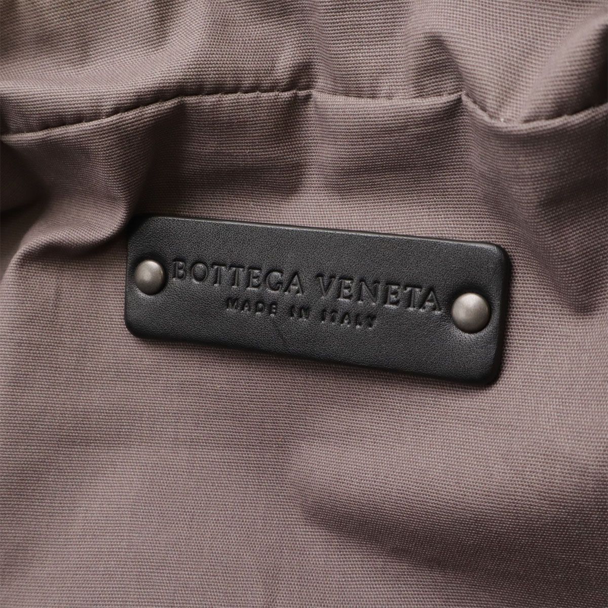Bottega Veneta Intrecciato Belt Bag Leather Black — view 7