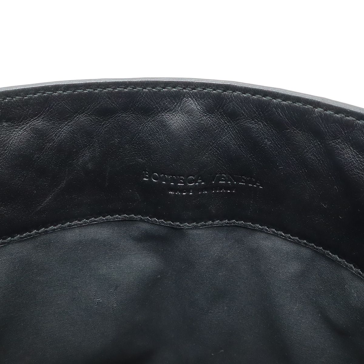 Bottega Veneta Intrecciato Shoulder Bag Crossbody Leather Black — view 7