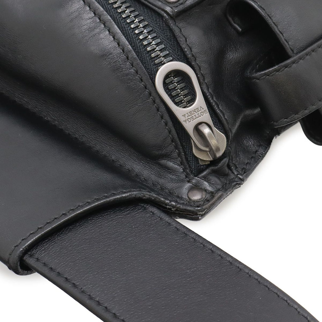 Bottega Veneta Intrecciato Waist Bag Leather Black — view 3