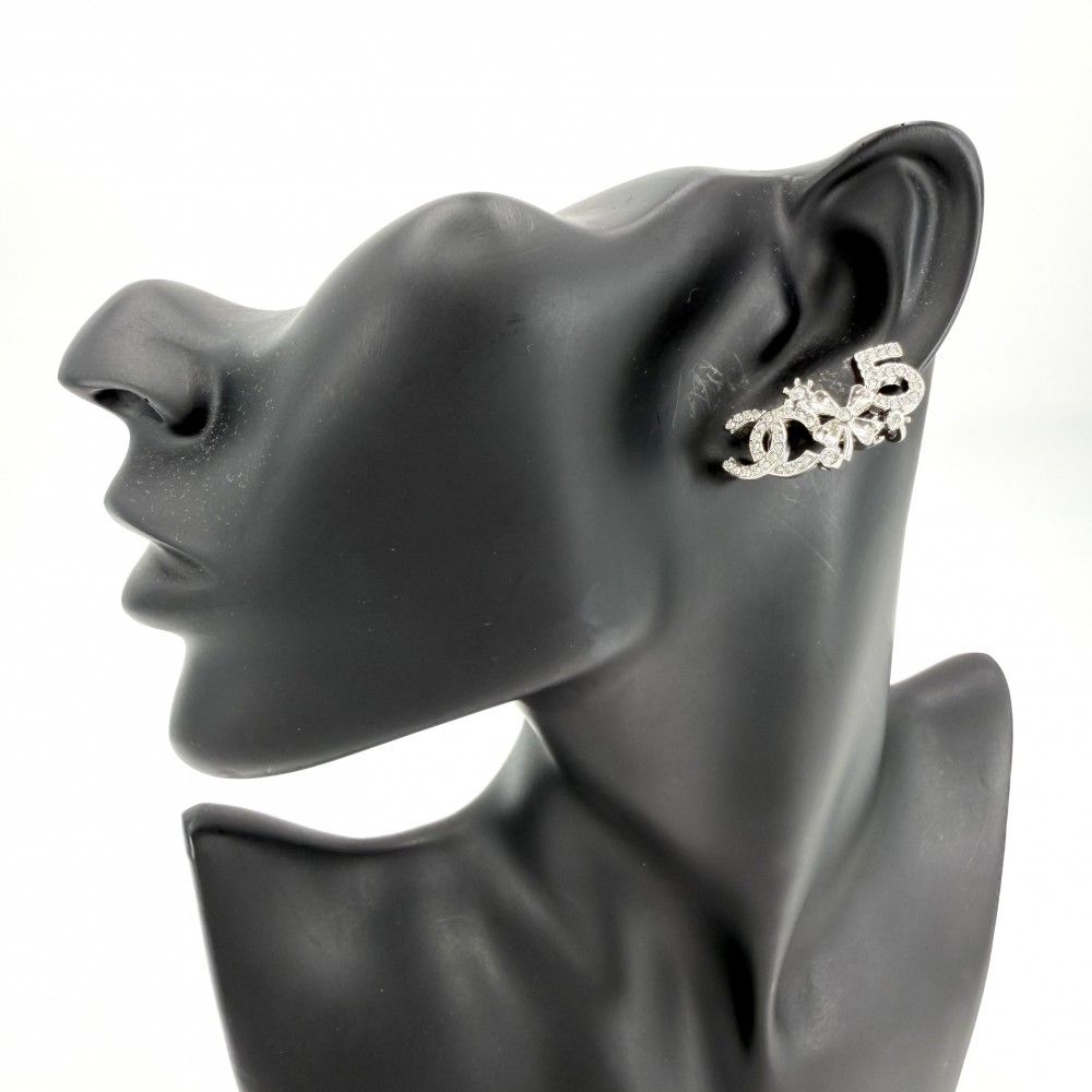 Chanel Earrings CC Logo Clover Rhinestone Silver — view 2