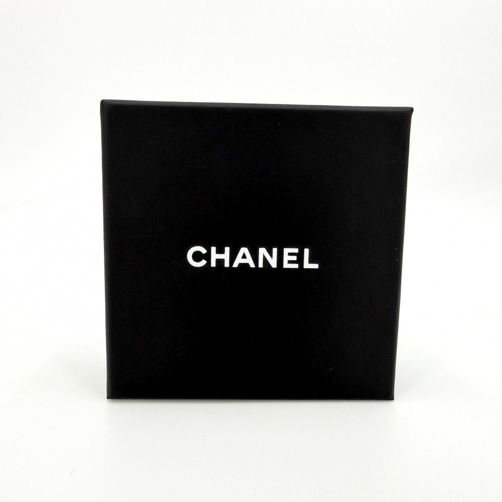 Chanel Earrings CC Logo Clover Rhinestone Silver — view 8