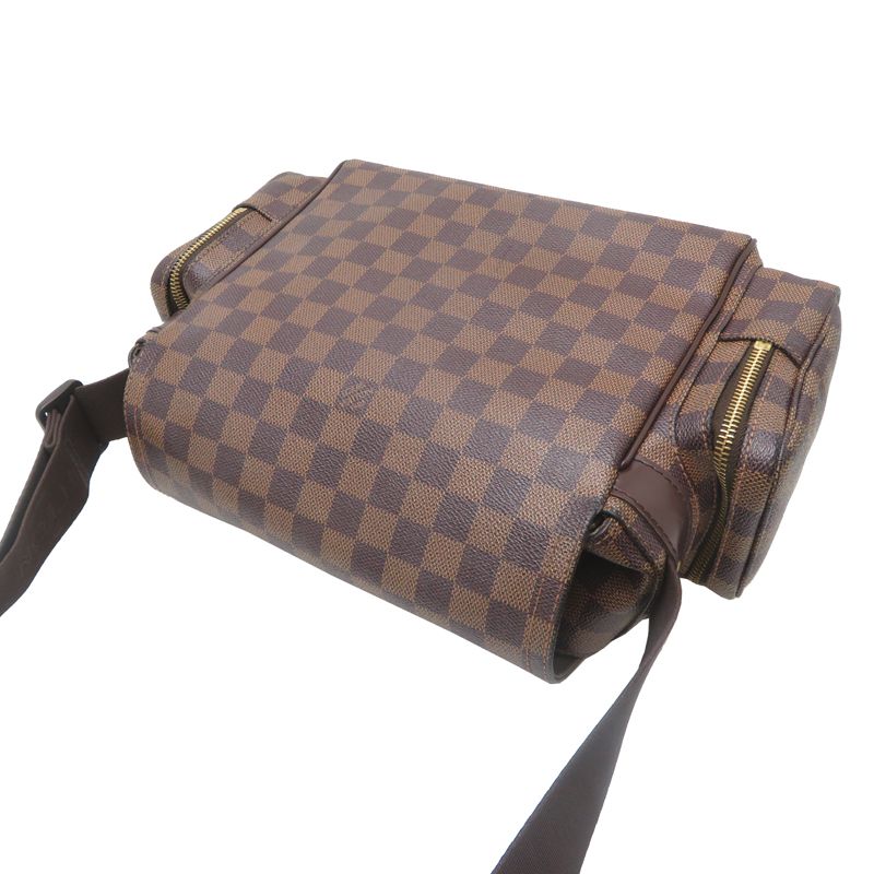 Louis Vuitton Shoulder Bag — view 4