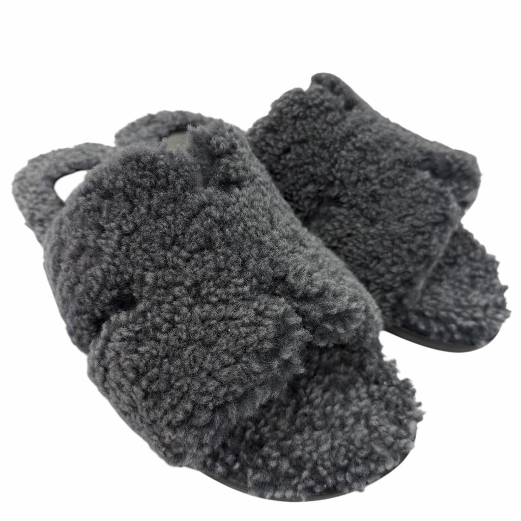 Hermes Izmir Shearling Leather Logo Boa Slide Sandals Gray — view 3