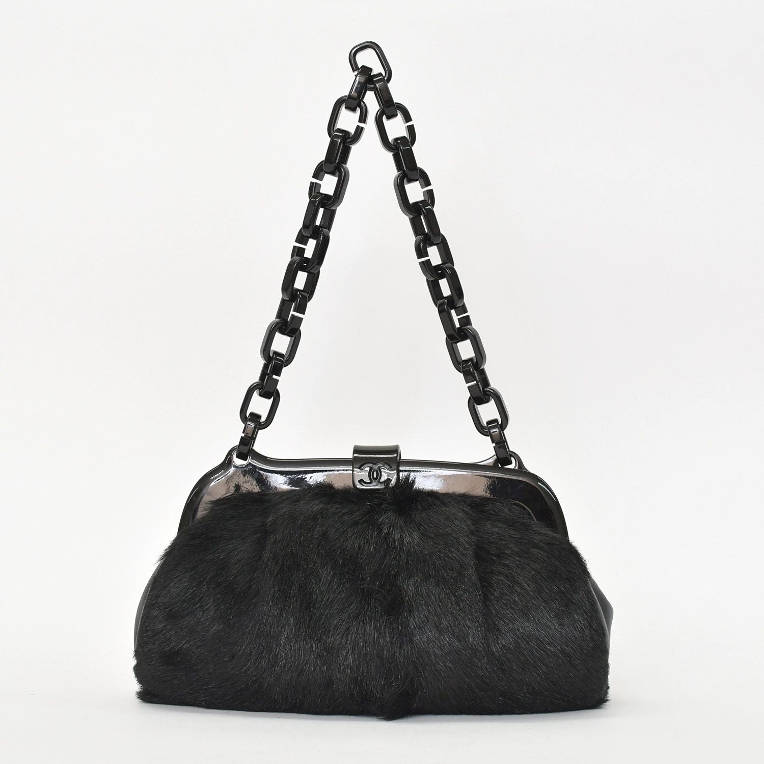 Chanel Plastic Chain Bag CC Logo Goat Fur Leather Black — view 2