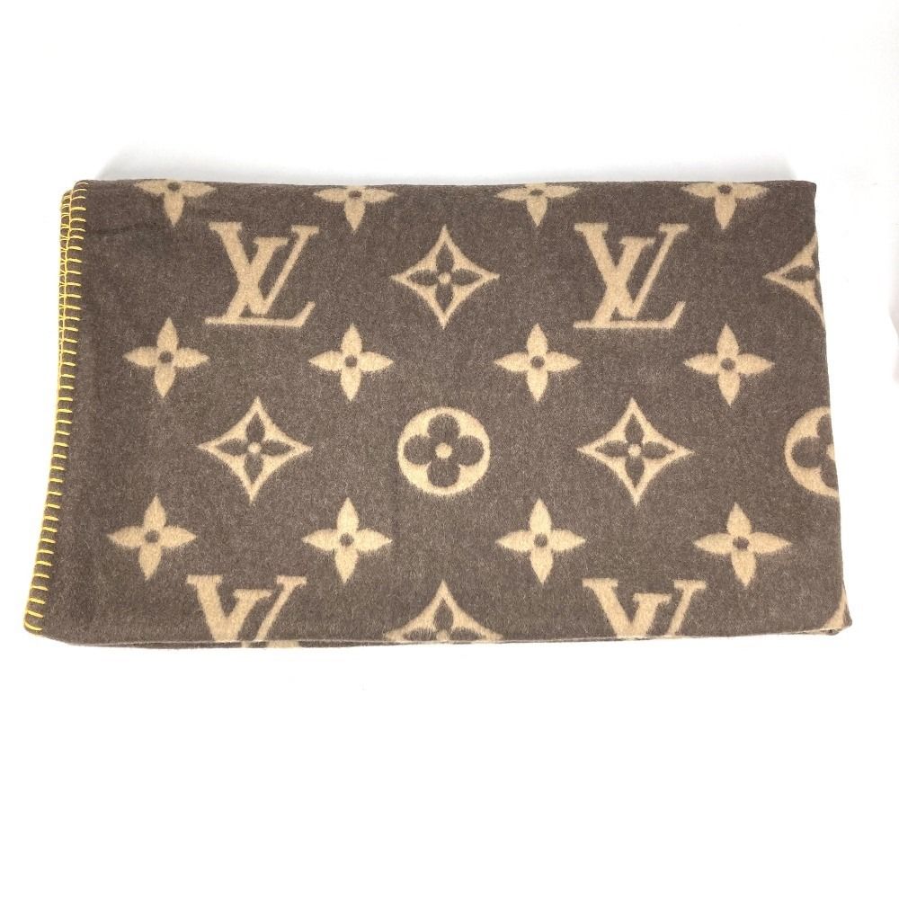 Louis Vuitton Rug Monogram Wool Angora Scarf — view 3