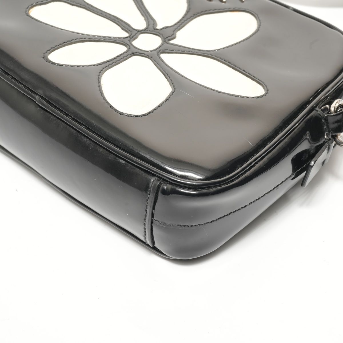 Prada Shoulder Bag Flower Motif Patent Leather — view 6