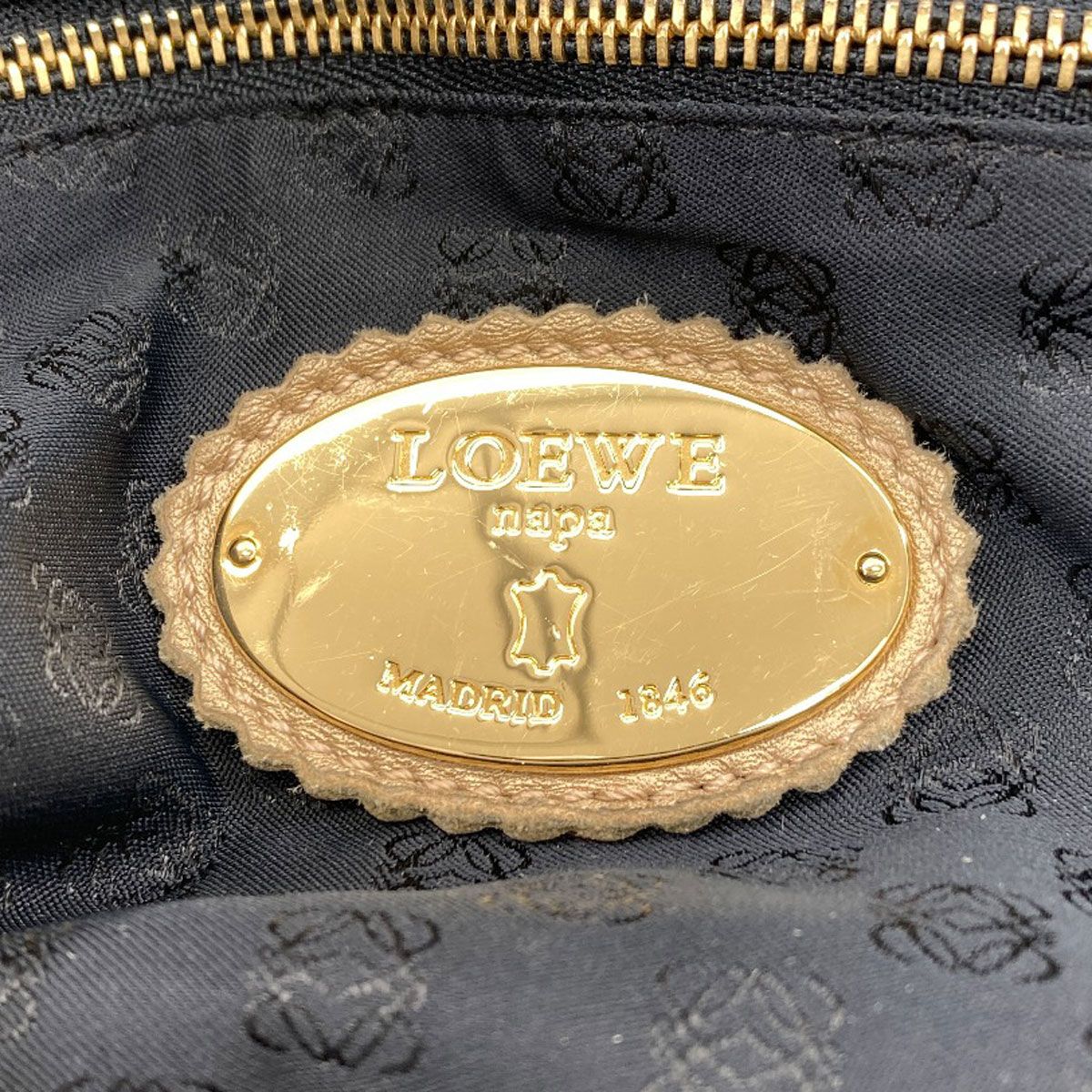 Loewe Nappa Aire Handbag Calf — view 6