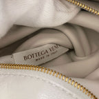 Bottega Veneta Chain Cassette Maxi Intrench Handbag Calf — view 7