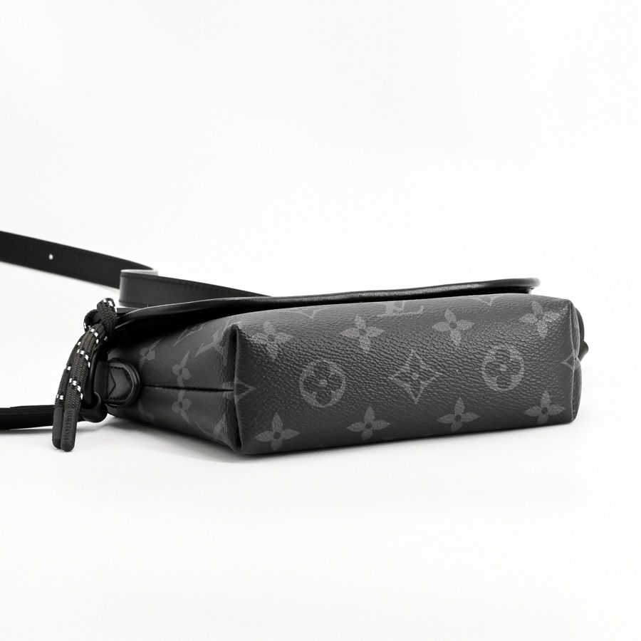 Louis Vuitton Shoulder Bag Pulse Wearable Wallet — view 5