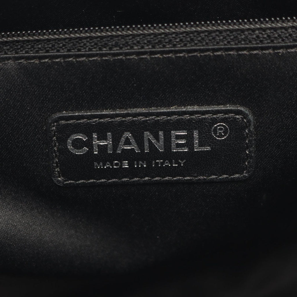 Chanel Tote Quilted Grand Shopping GST Black Caviar Leather Chain — view 4