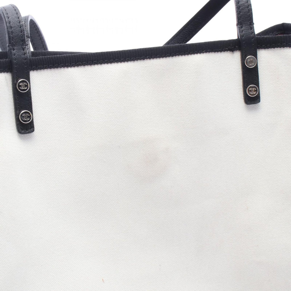 Chanel Tote 5 White Canvas Leather with Charm 5 — view 6