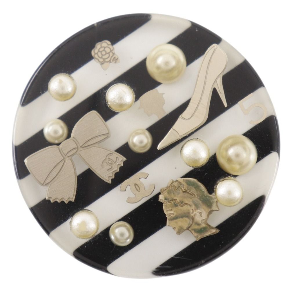 Chanel Border CC Logo Vintage Resin Faux Pearl White Ring