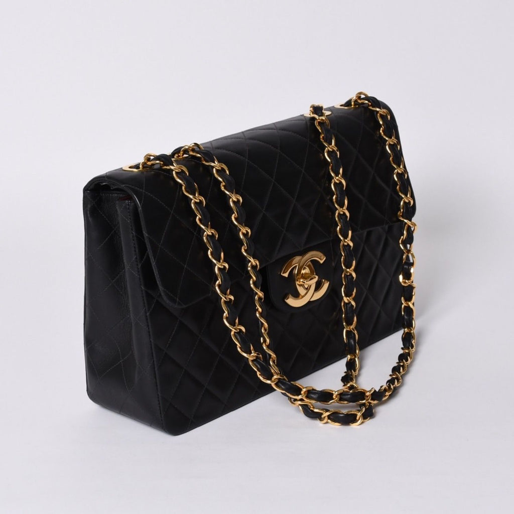 Chanel Maxi Quilted 34 S Flap Chain Shoulder Bag CC Logo Lambskin Black — view 3
