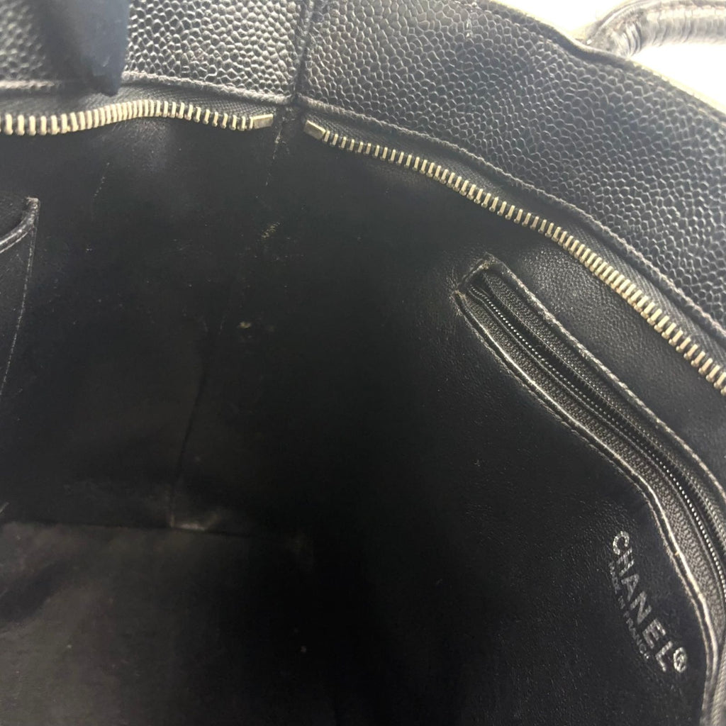 Chanel CC Logo Reprint Caviar Leather Black Tote Silver — view 6