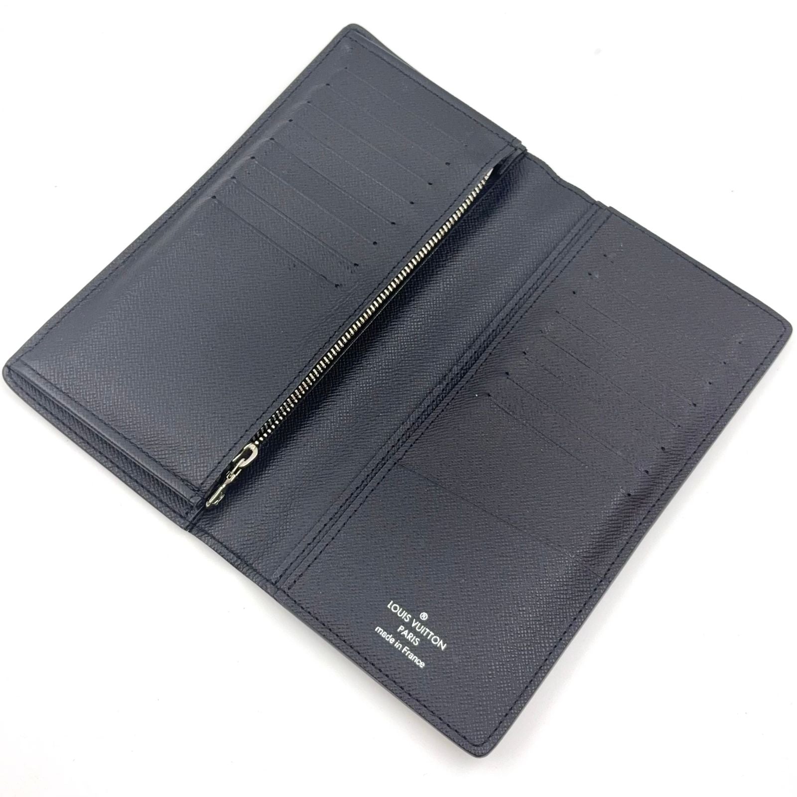 Louis Vuitton Portefeuille Brazza Taiga Leather Black Bifold Wallet Silver — view 3