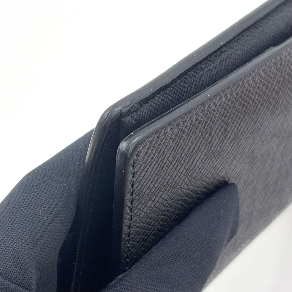 Louis Vuitton Portefeuille Brazza Taiga Leather Black Bifold Wallet Silver — view 8
