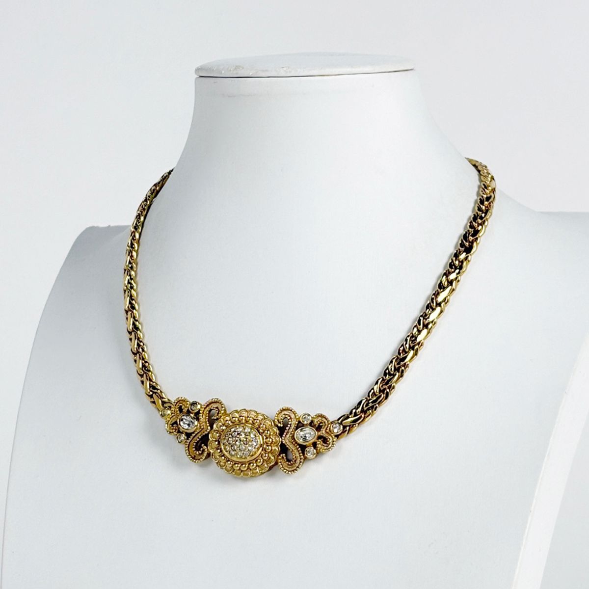 Dior Rhinestone Necklace Gold Plated — view 4