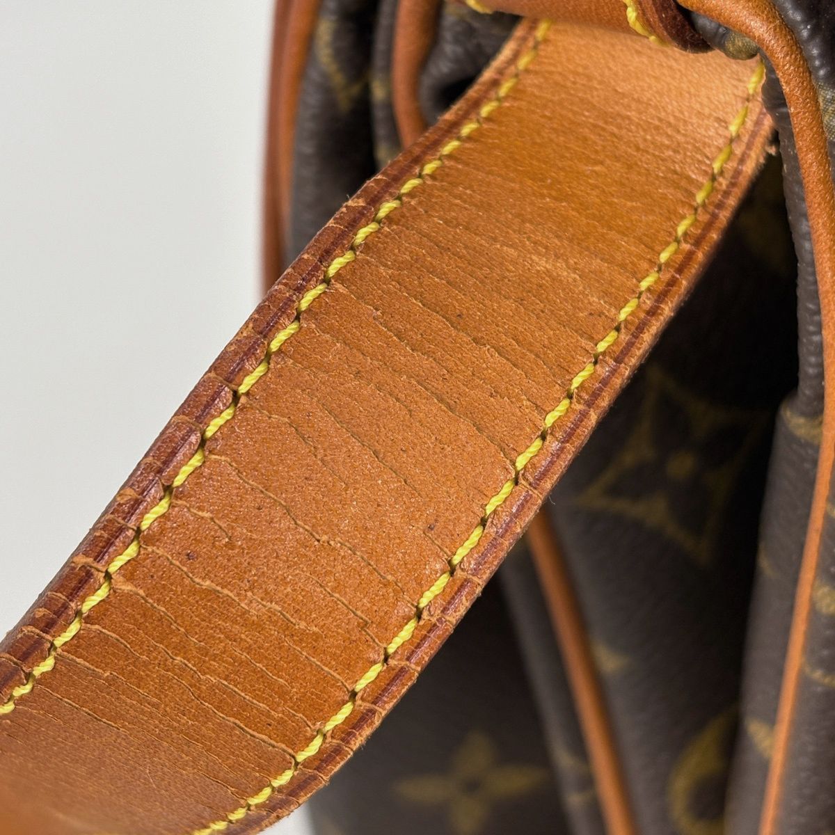 Louis Vuitton Saumur 35 Crossbody Shoulder Bag Monogram Brown — view 6