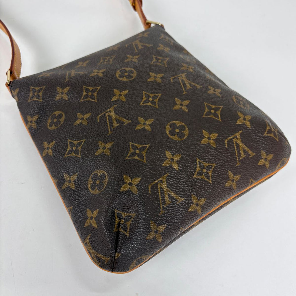 Louis Vuitton Musette Salsa Short Shoulder Bag Monogram Brown — view 2