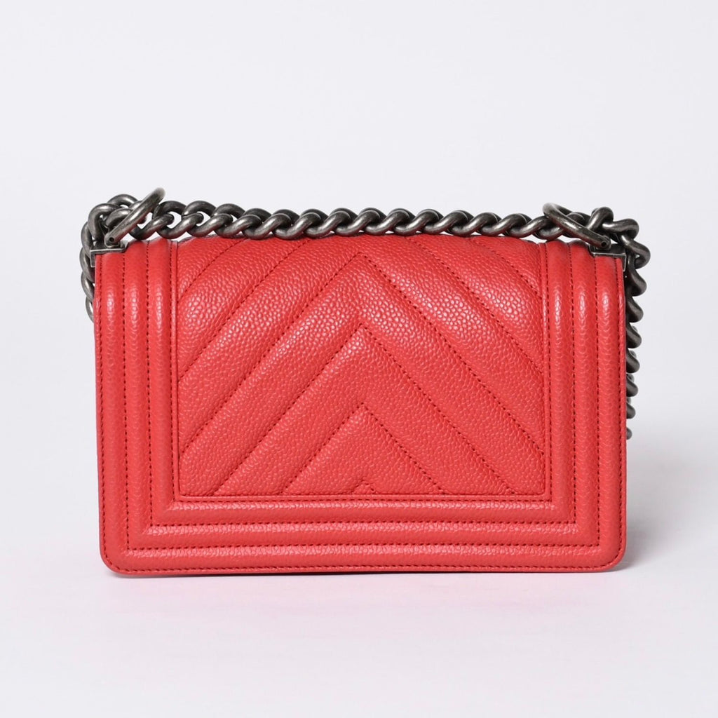 Chanel Boy Small Chain Shoulder Bag CC Logo Caviar Leather — view 2