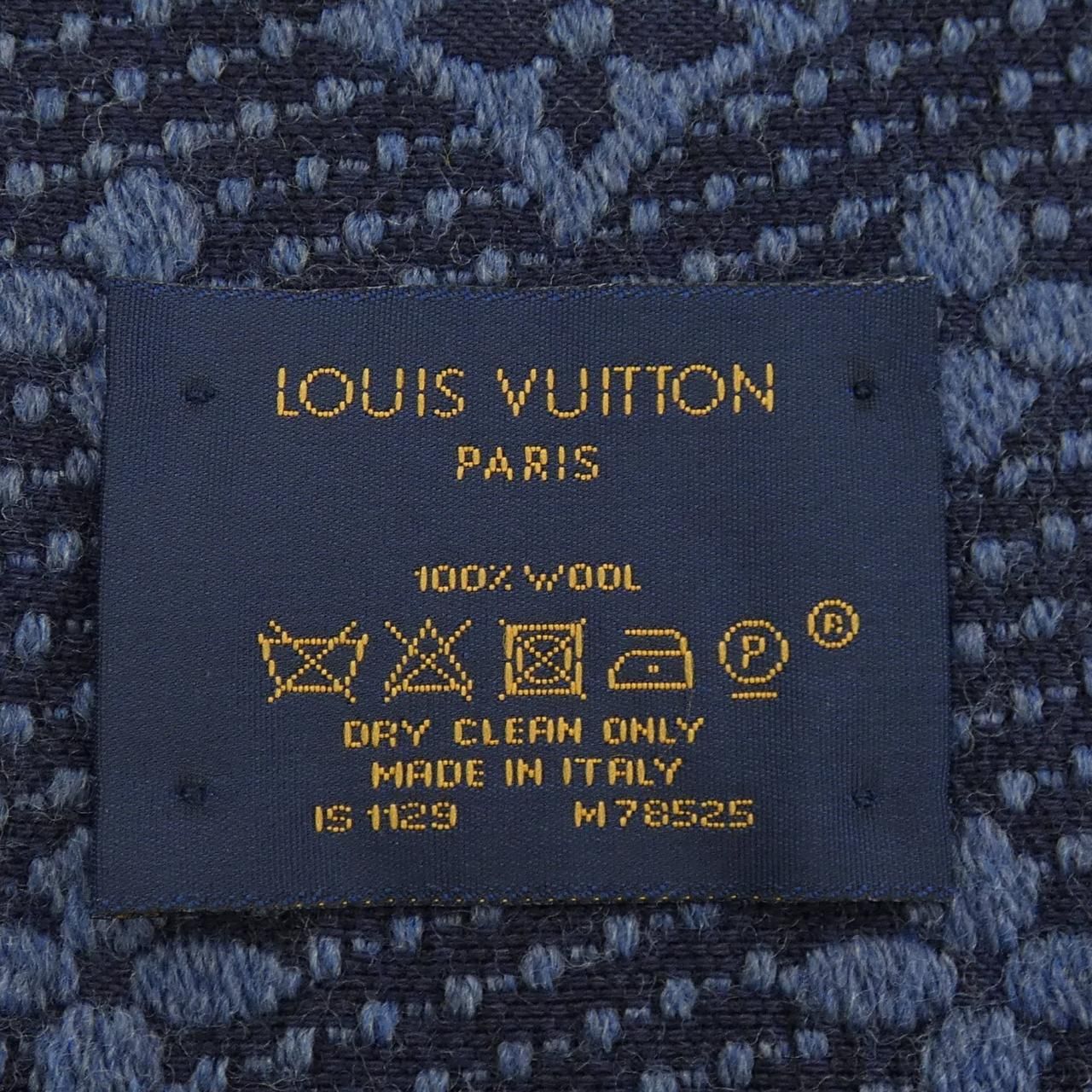 Louis Vuitton Monogram Classic Scarf — view 3