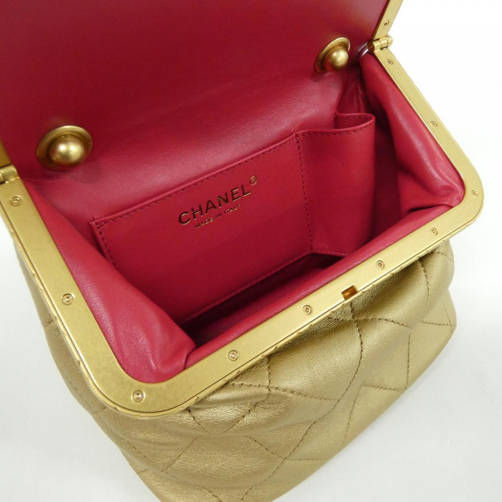 Chanel Bag Handbag Gold — view 7