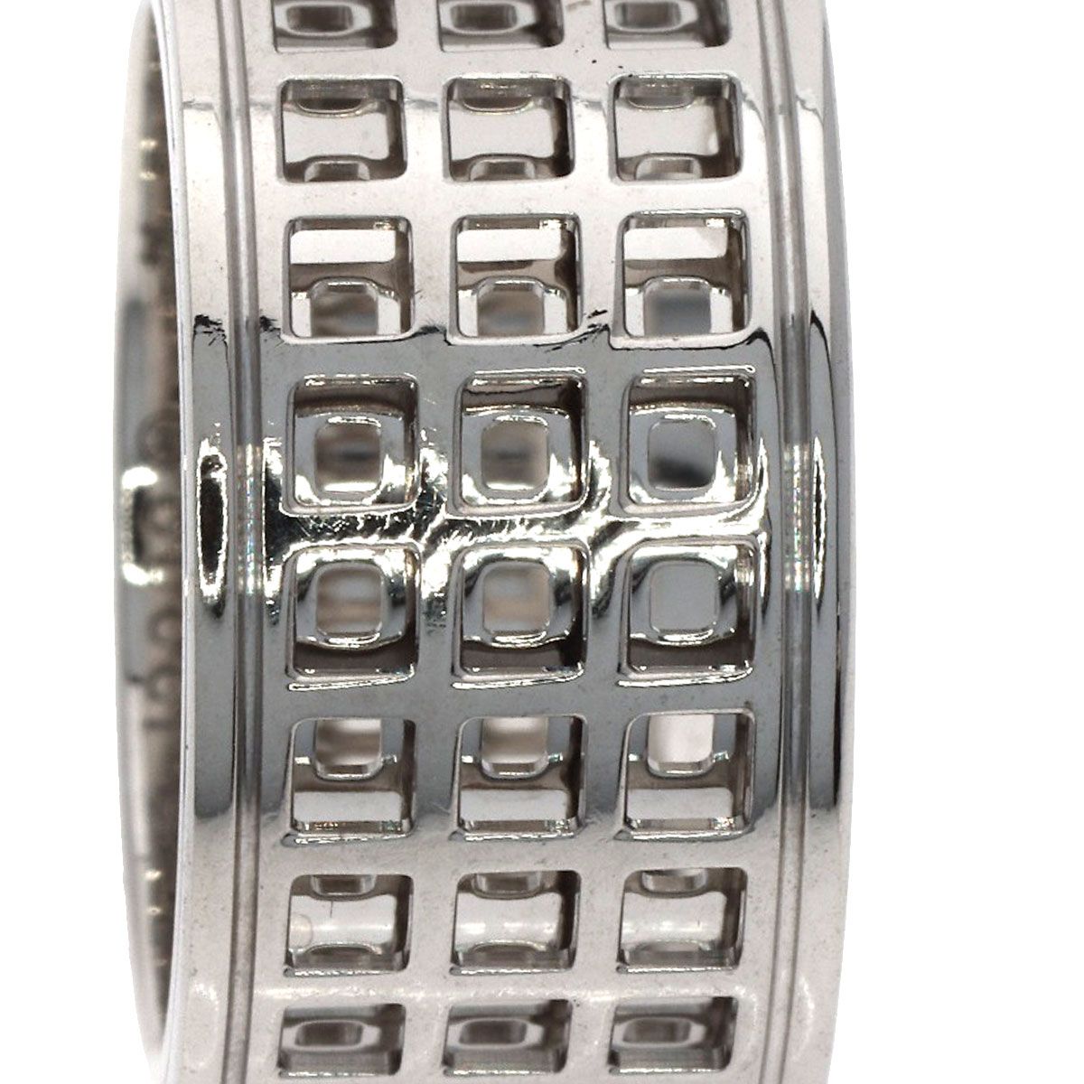Gucci Scroll Wide Ring 18k White Gold