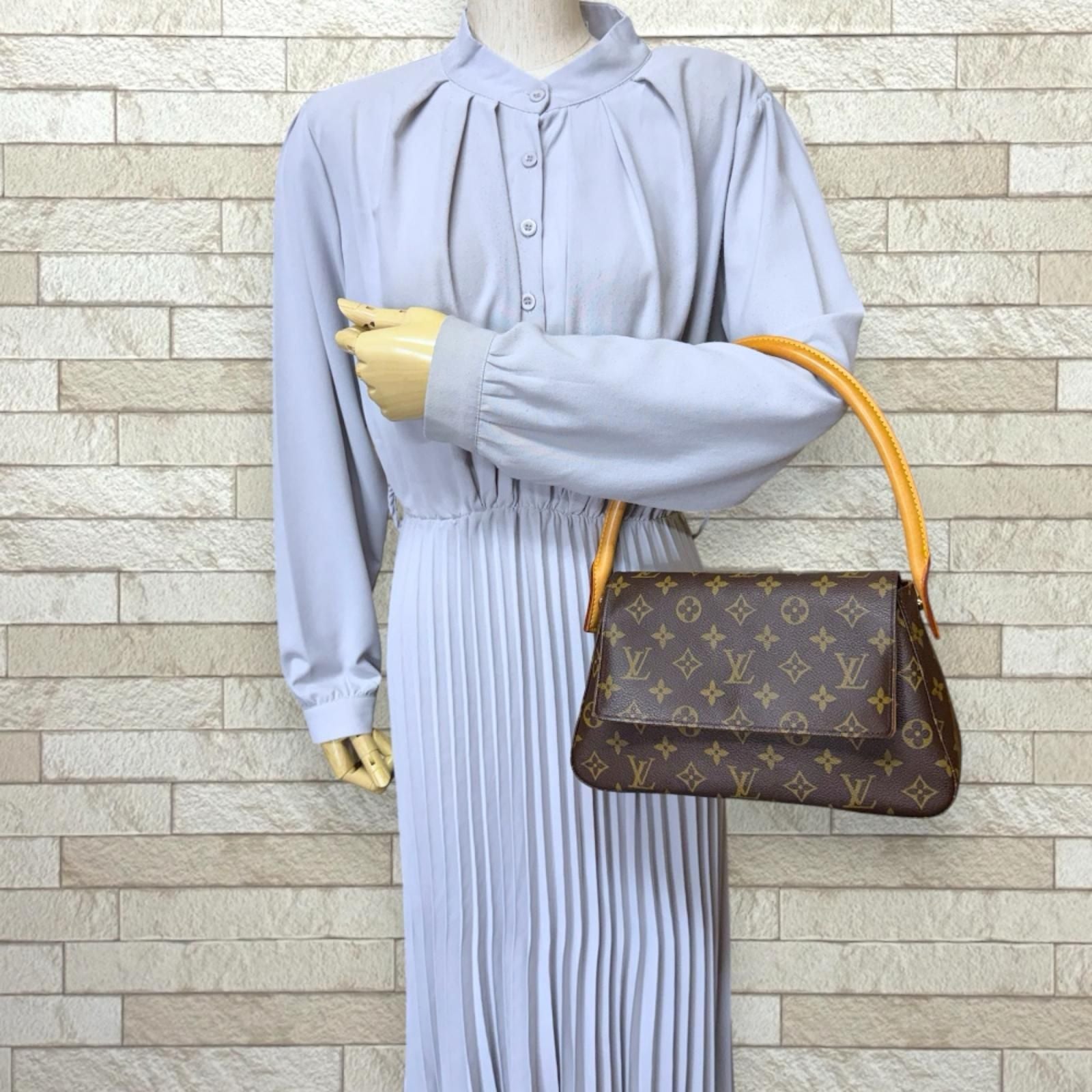 Louis Vuitton Mini Looping Monogram Handbag Canvas Brown — view 2