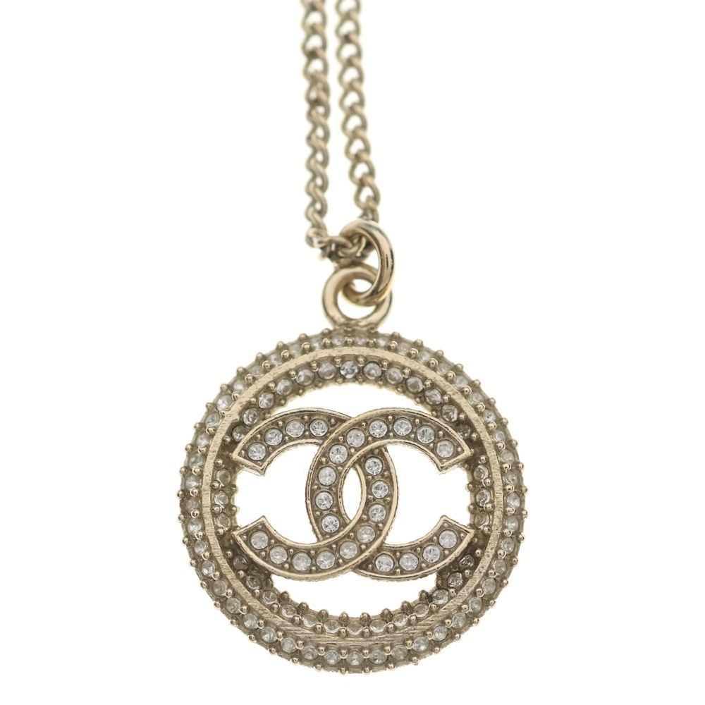 Chanel CC Logo Circle Rhinestone Necklace Pendant Chain Gold — view 3