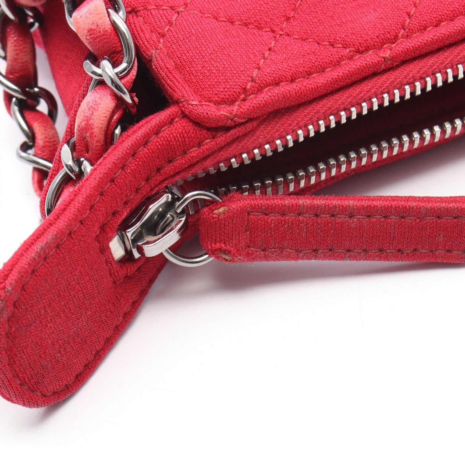 Chanel Shoulder Bag Quilted Red Chain — view 7