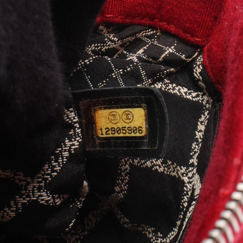Chanel Shoulder Bag Quilted Red Chain — view 5