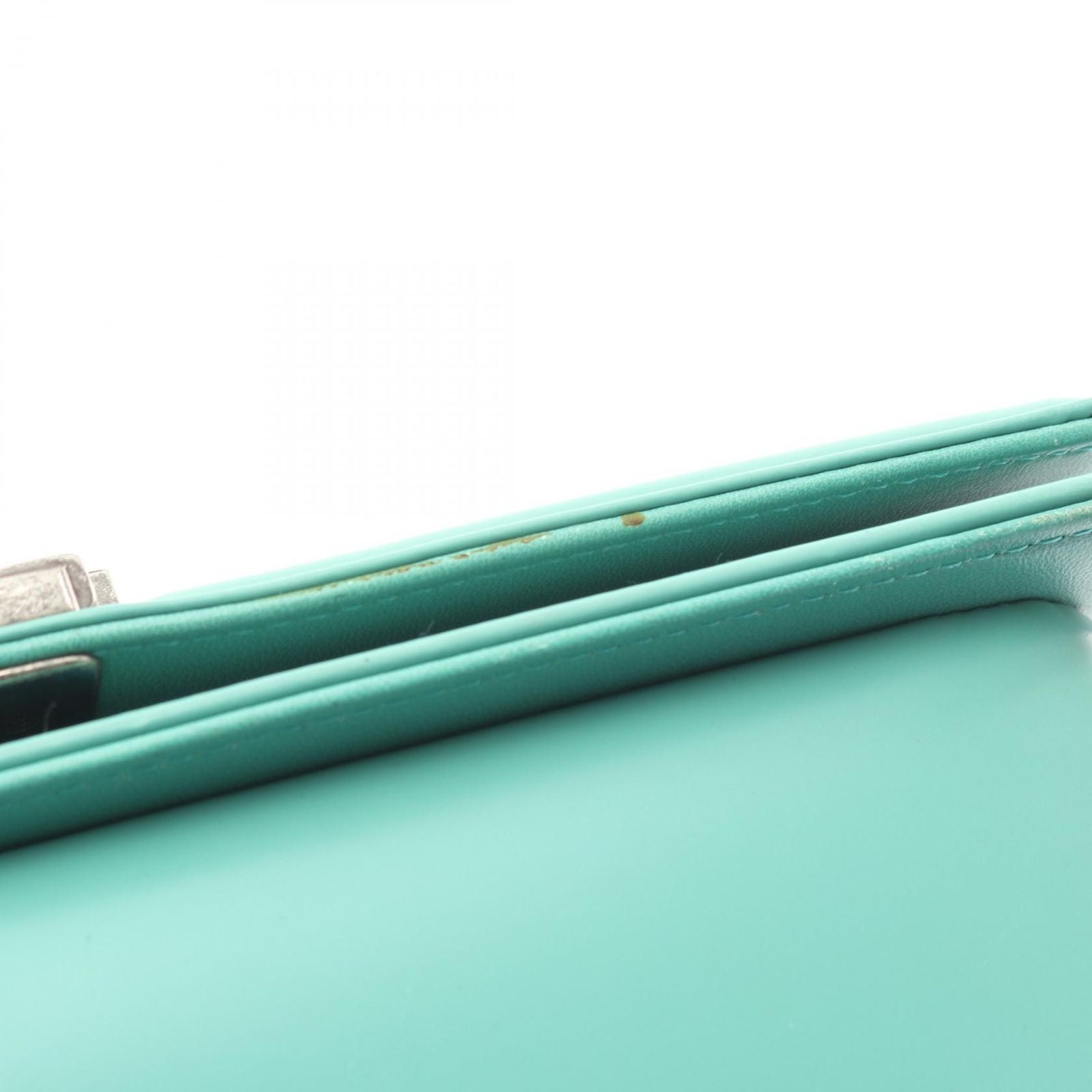 Chanel Shoulder Bag Emerald Green Leather Chain — view 8