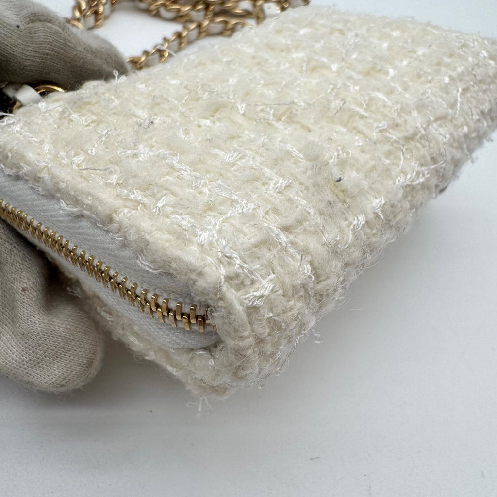 Chanel Mini Chain Wallet Coin Case Ribbon Tweed White CC Logo Gold — view 7