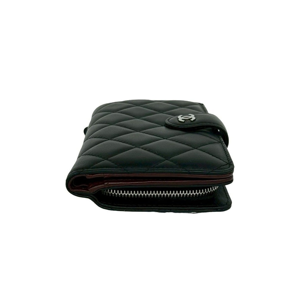 Chanel Card Seal Quilted CC Logo Lambskin Bifold Wallet Black — view 5