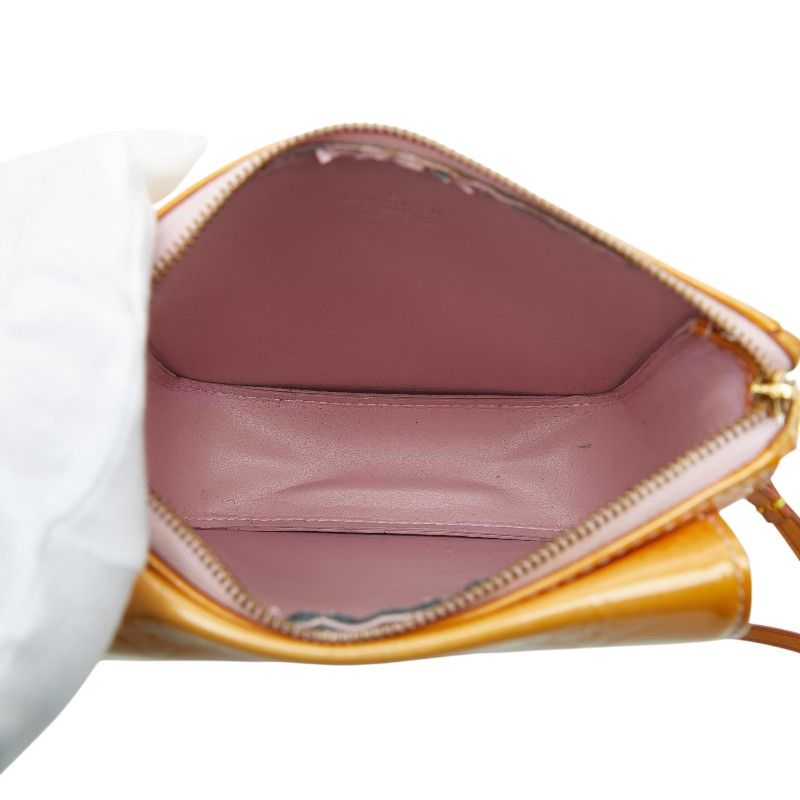 Louis Vuitton Vernis Shoulder Bag Yellow Enamel — view 6