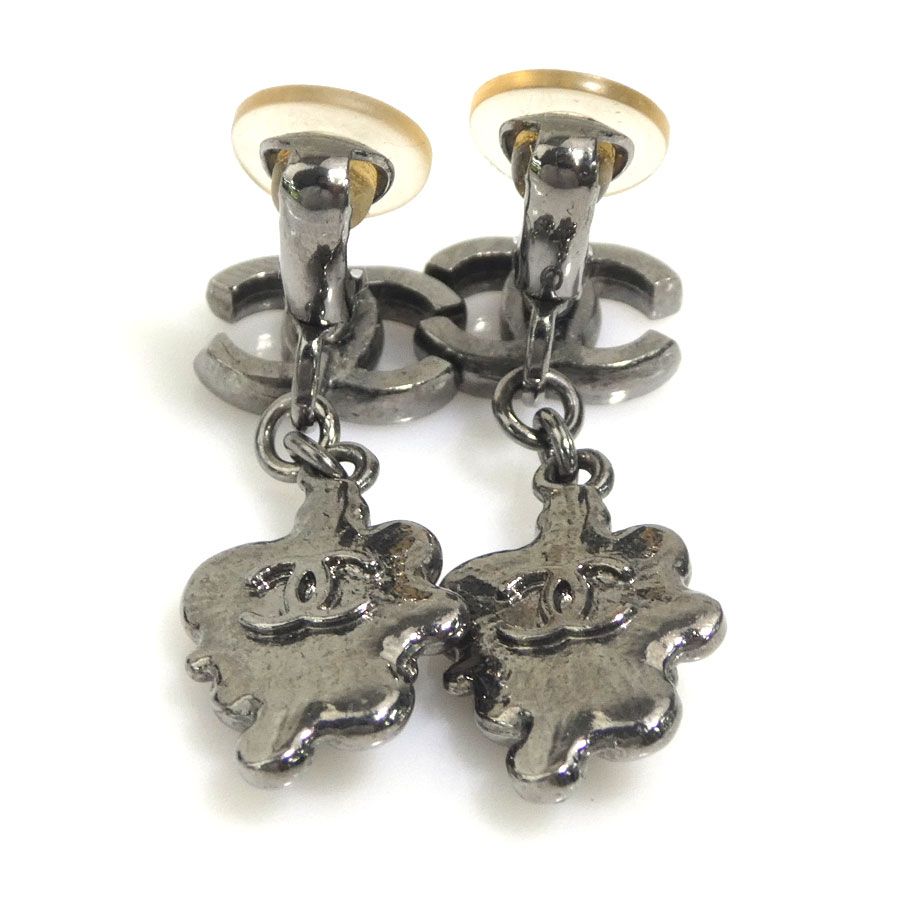 Chanel Earrings Silver — view 4