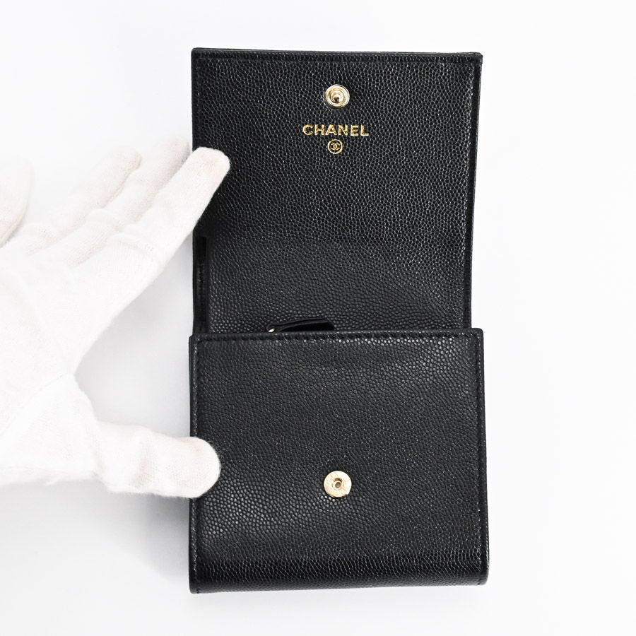 Chanel Bifold Wallet Small Flap — view 4
