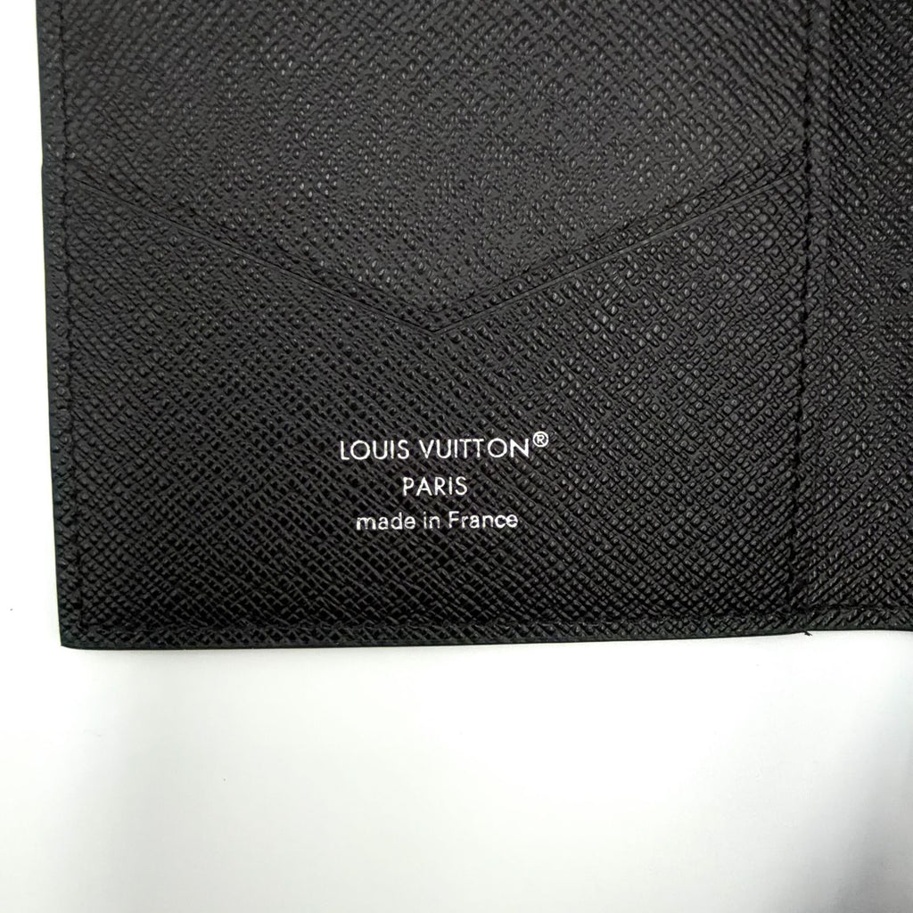 Louis Vuitton Couverture Passport NM Monogram Eclipse Black Card Case — view 4