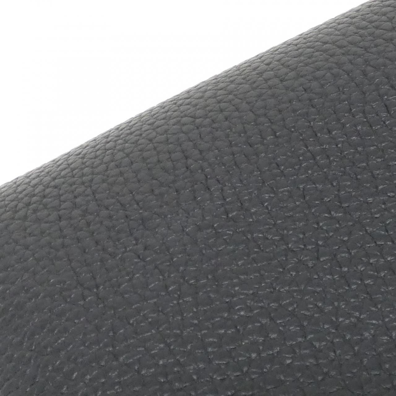 Louis Vuitton Capucines BB Bag — view 6