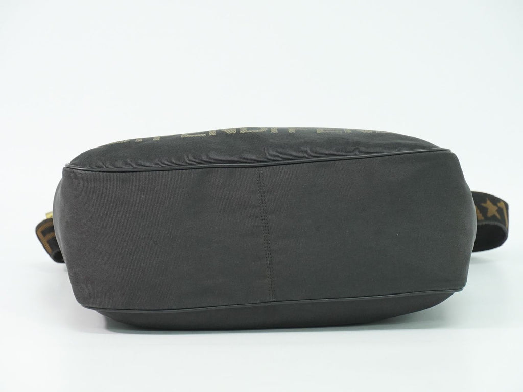 Fendi Canvas Shoulder Bag Pochette Black — view 3