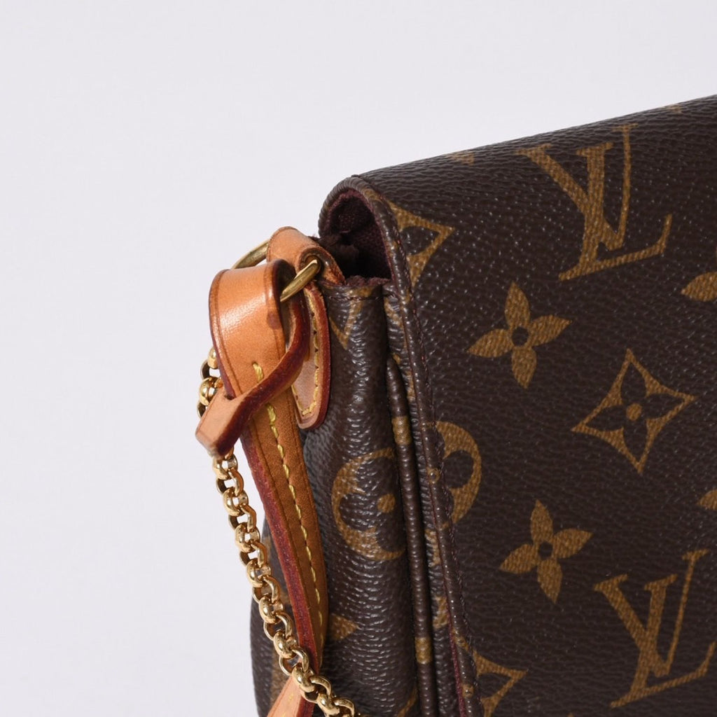 Louis Vuitton Monogram Favorite MM Shoulder Bag Brown Gold — view 4
