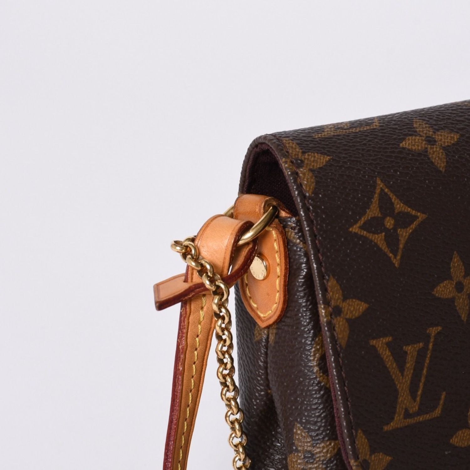 Louis Vuitton Favorite PM Shoulder Bag Monogram Brown Gold — view 4