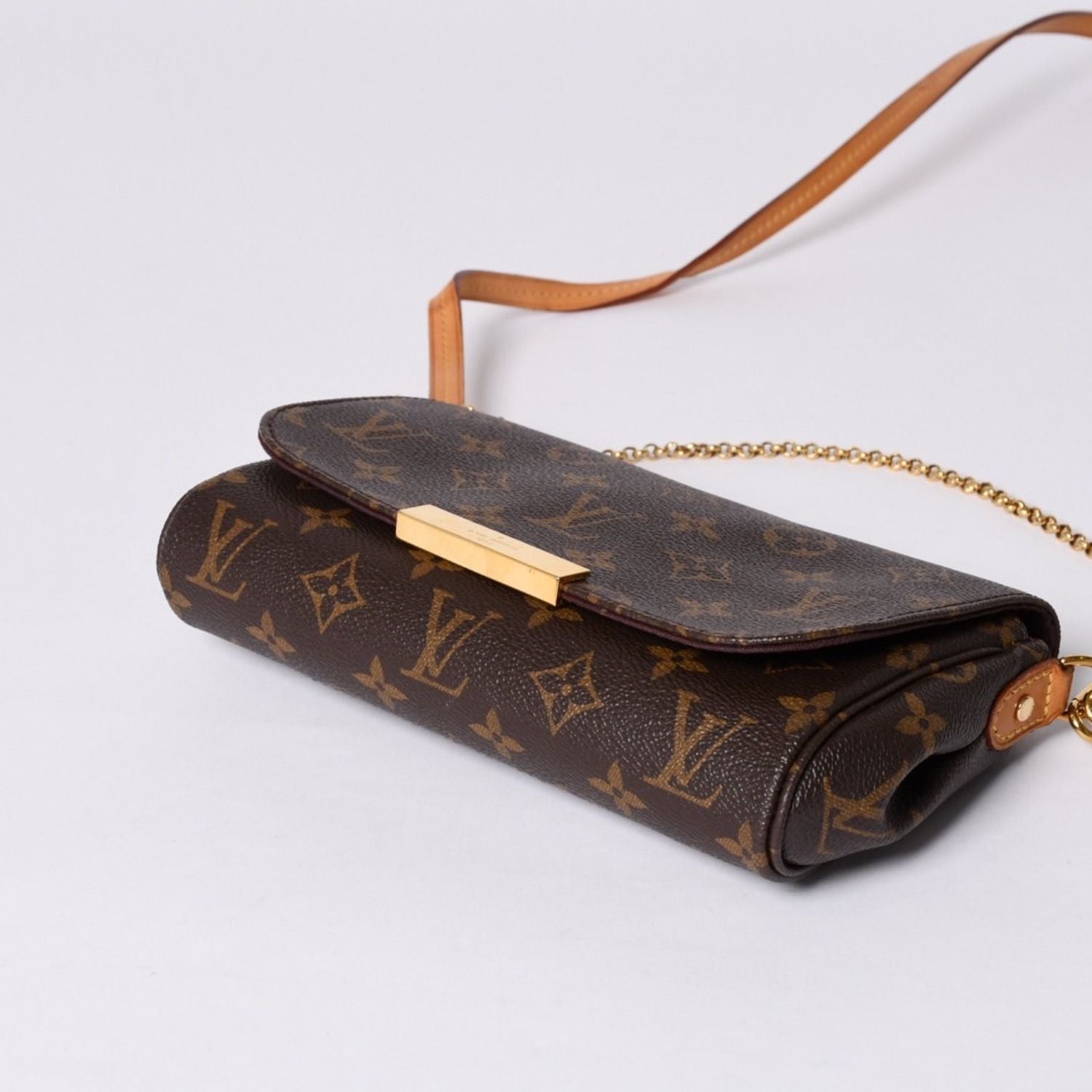 Louis Vuitton Favorite PM Shoulder Bag Monogram Brown Gold — view 8