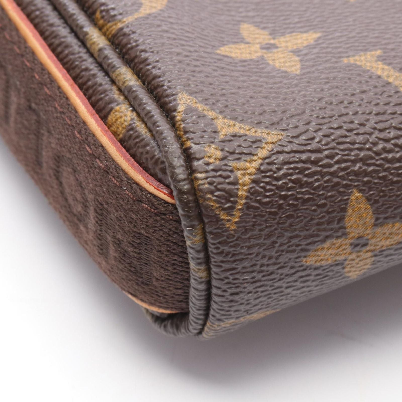 Louis Vuitton Shoulder Bag Trotteur Boble Canvas Leather — view 6